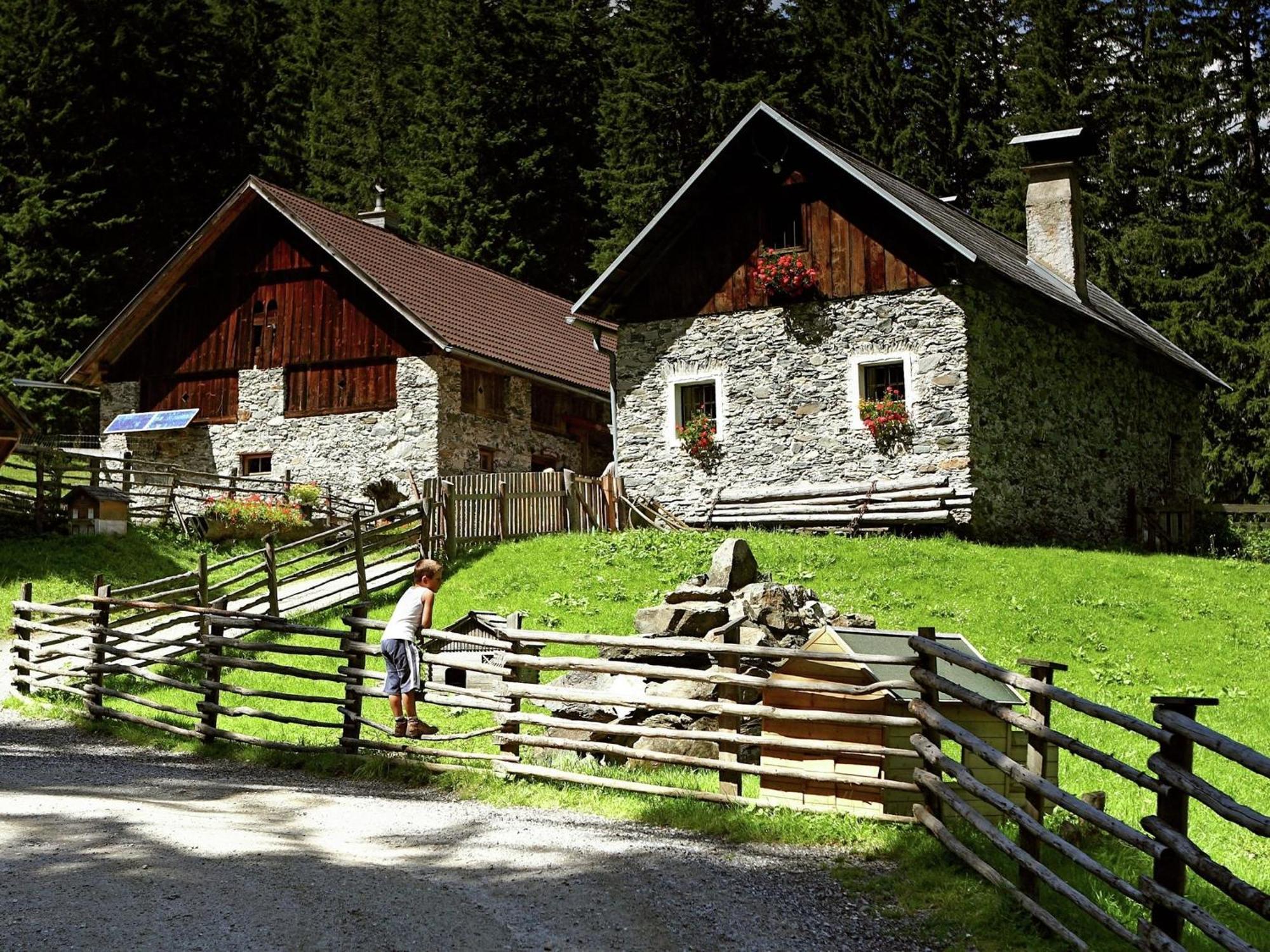 Apartment In Rennweg Am Katschberg Near Ski Area Exterior photo